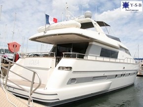 Yacht Service : vente de SAN LORENZO spécialiste de Bateaux Moteurs