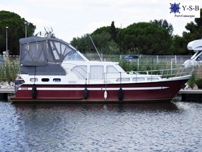 Yacht Service : vente de PEDRO SKIRON 35 spécialiste de Bateaux Moteurs